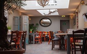 The Kings Arms Hotel