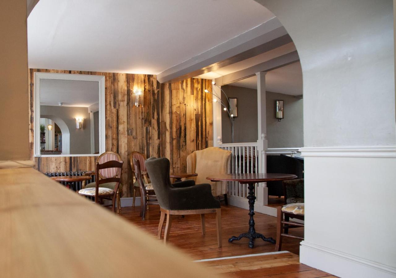 The Kings Arms Hotel Malmesbury Exterior photo